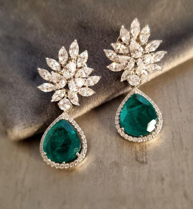 925 Silver Amelia Emerald Drop Earrings - Amrrutam Jewellery