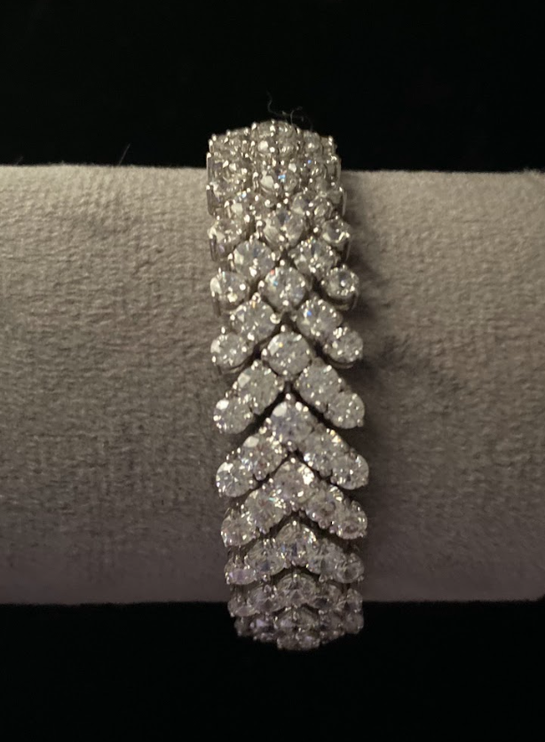 925 Silver Swarovski Minoza Bracelet - Amrrutam Jewellery