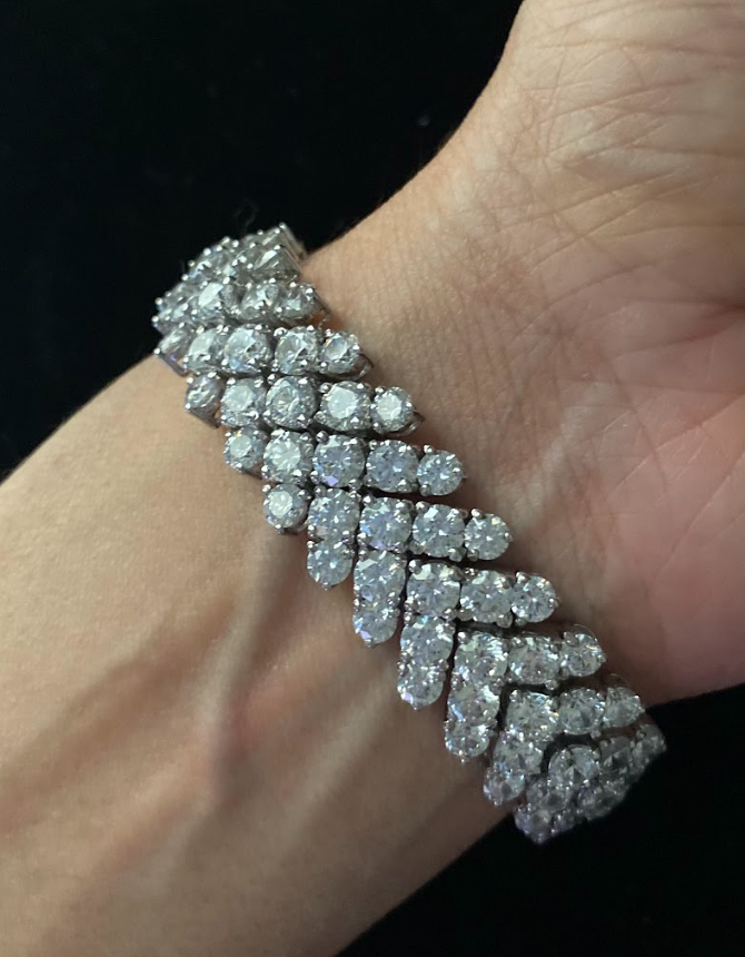 925 Silver Swarovski Minoza Bracelet - Amrrutam Jewellery