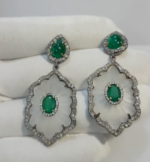 925 Silver Matte Crystal & Emerald Earring - Amrrutam Jewellery