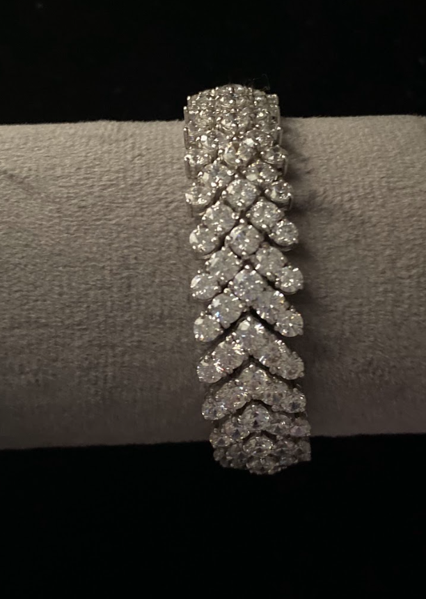 925 Silver Swarovski Minoza Bracelet - Amrrutam Jewellery