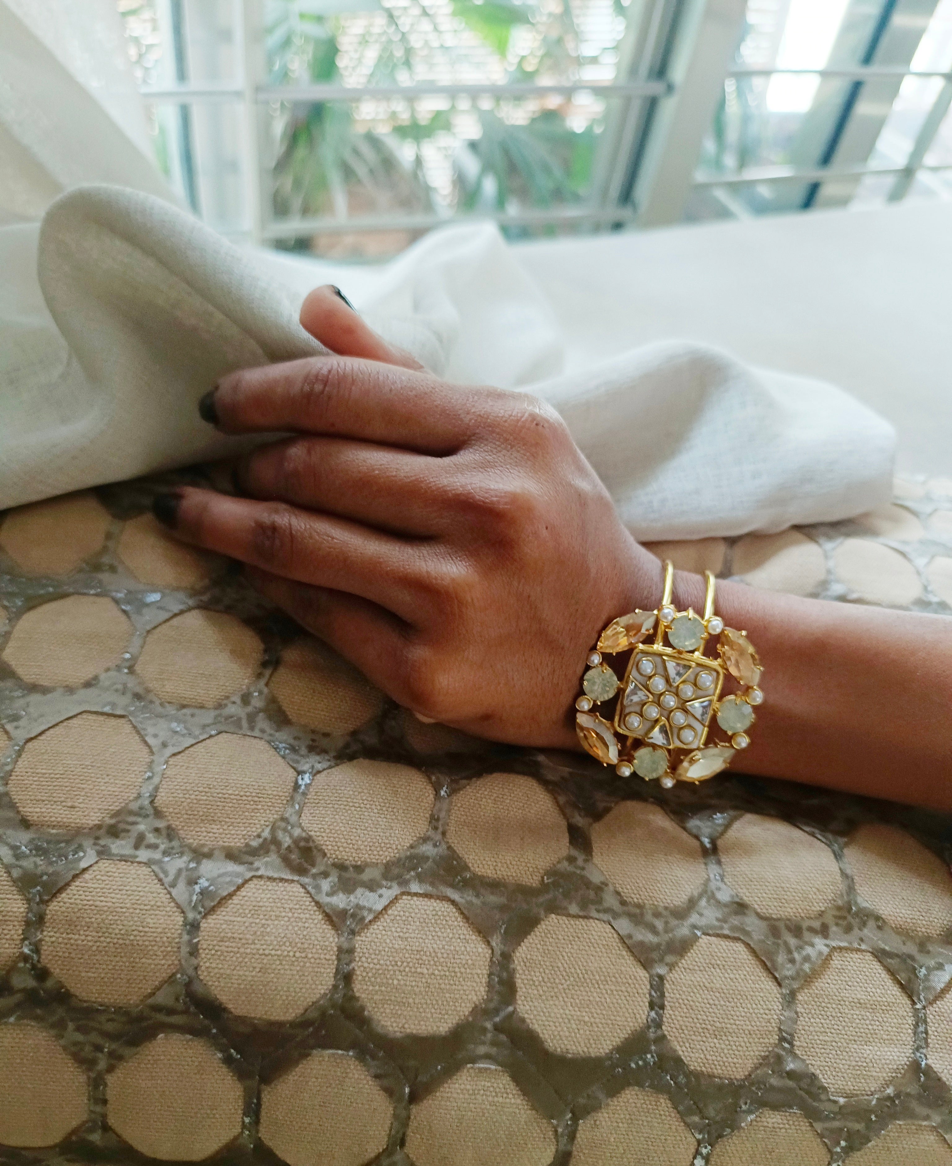 Suhaaya Modern Swarovski Cuff - Amrrutam