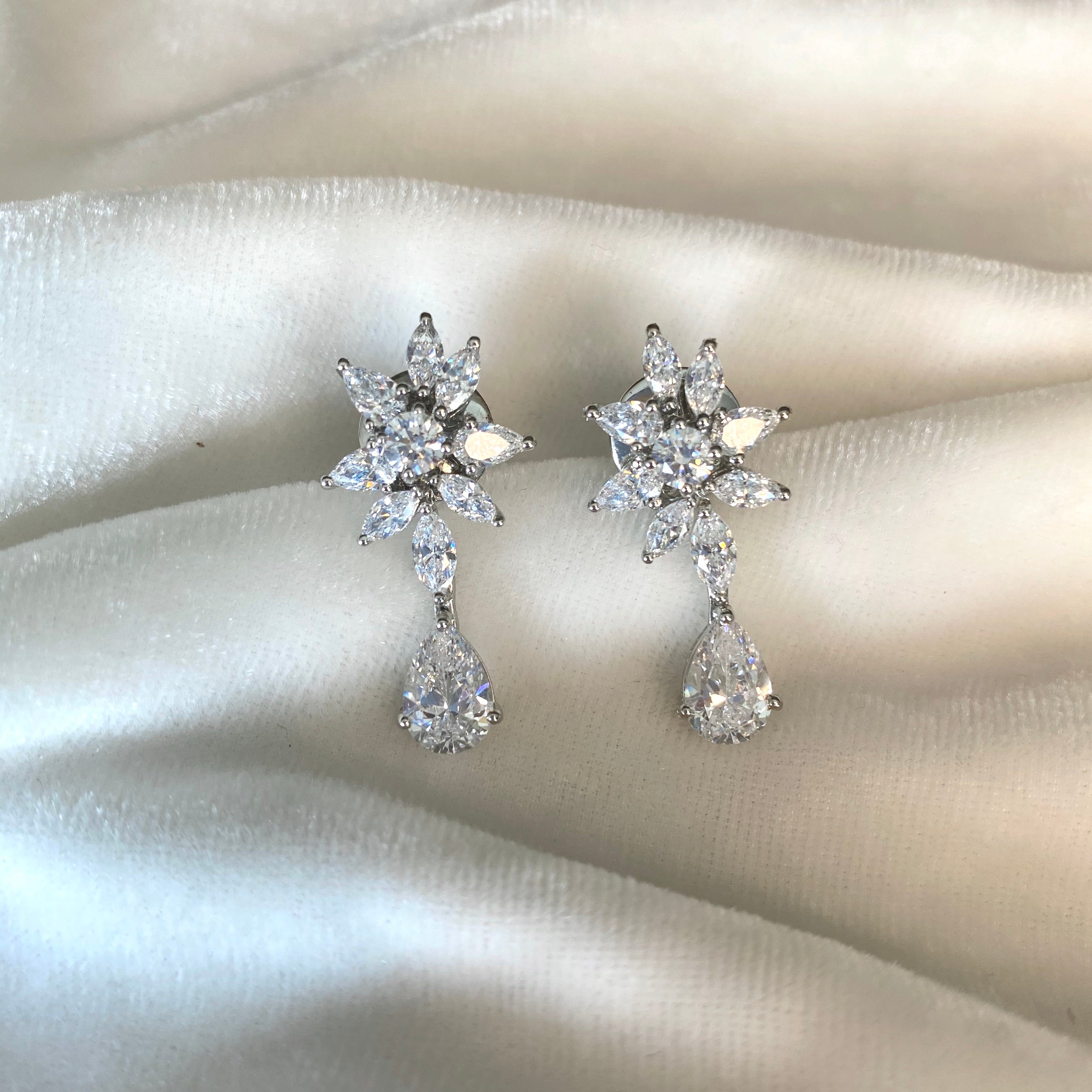 925 Silver Stylish Swarovski Earrings - Amrrutam