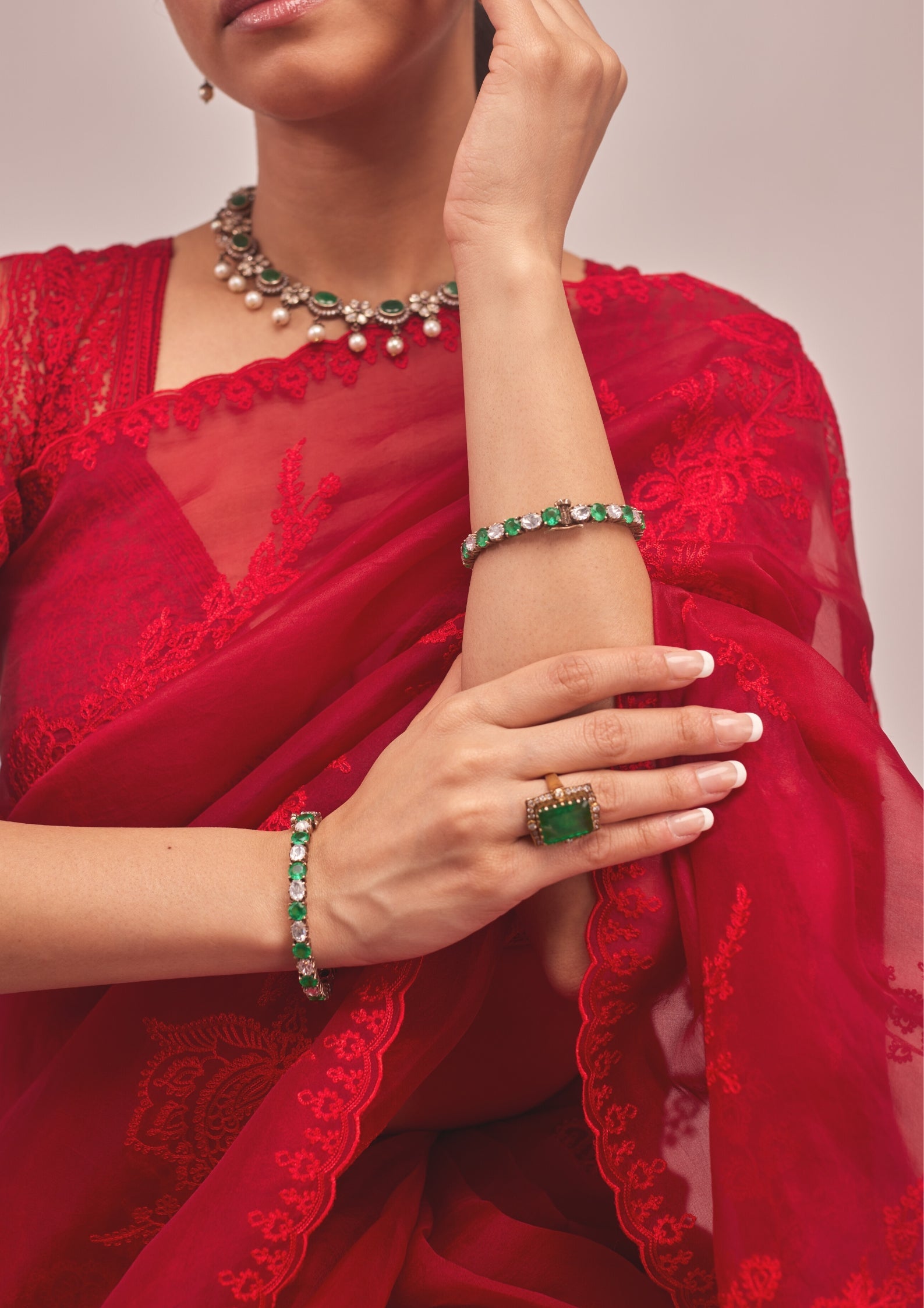 925 Silver Bagiya Emerald Antique Victorian Bangle Set - Amrrutam