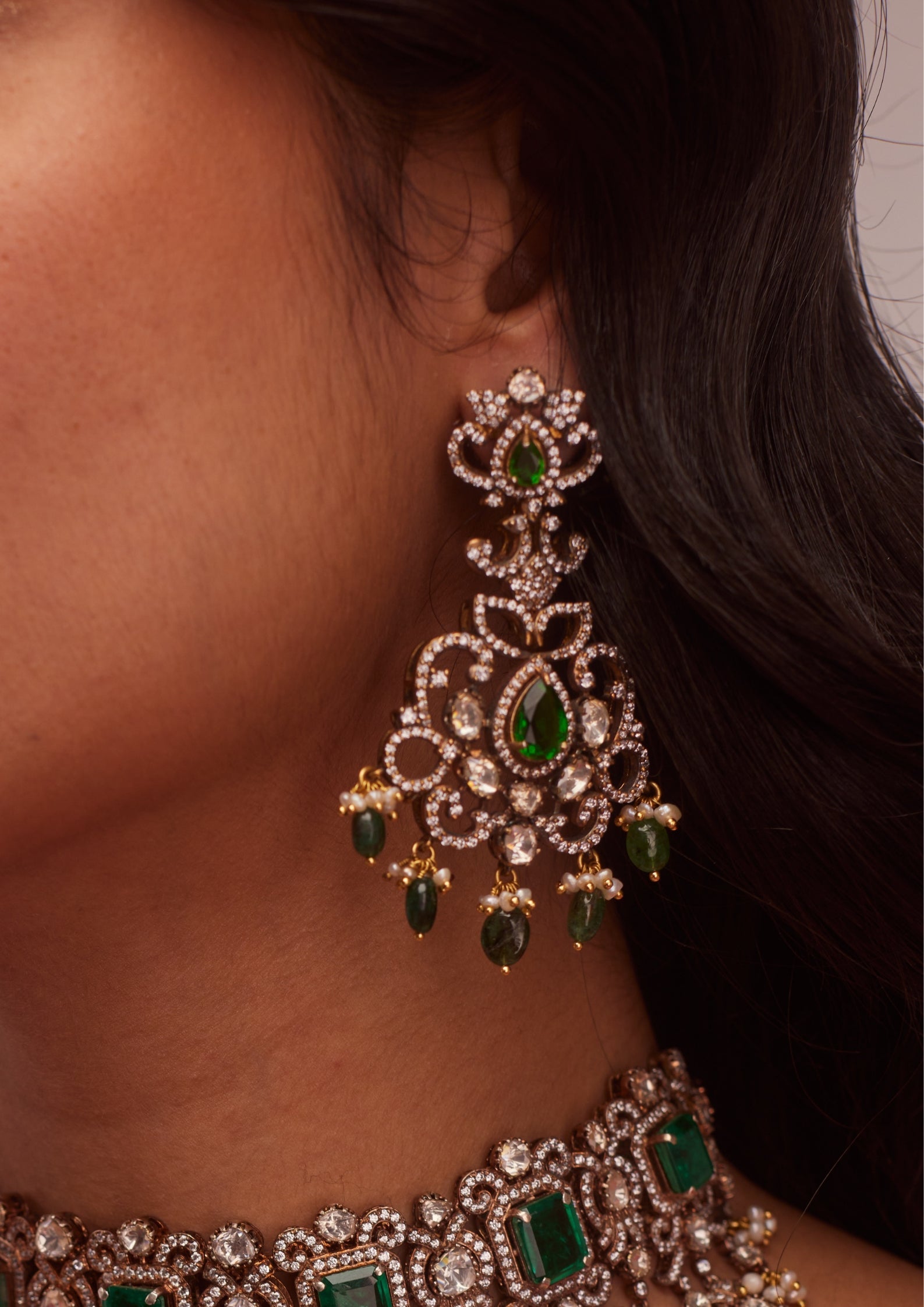 925 Silver Victorian Polki Emerald Earring - Amrrutam