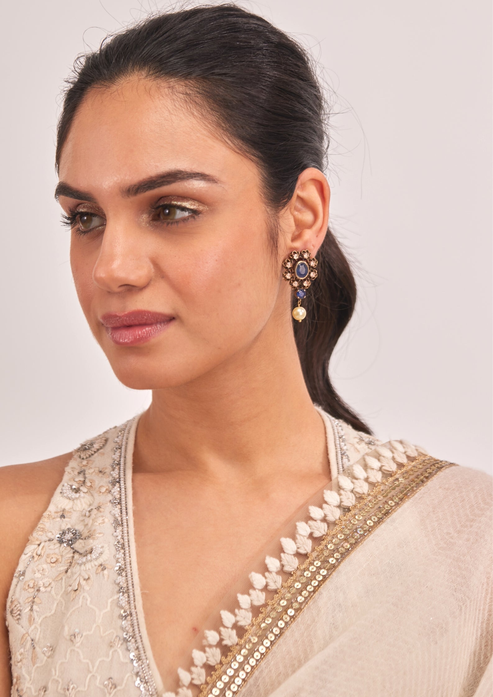 925 Silver Kalista Tanzanite Stud Earring - Amrrutam