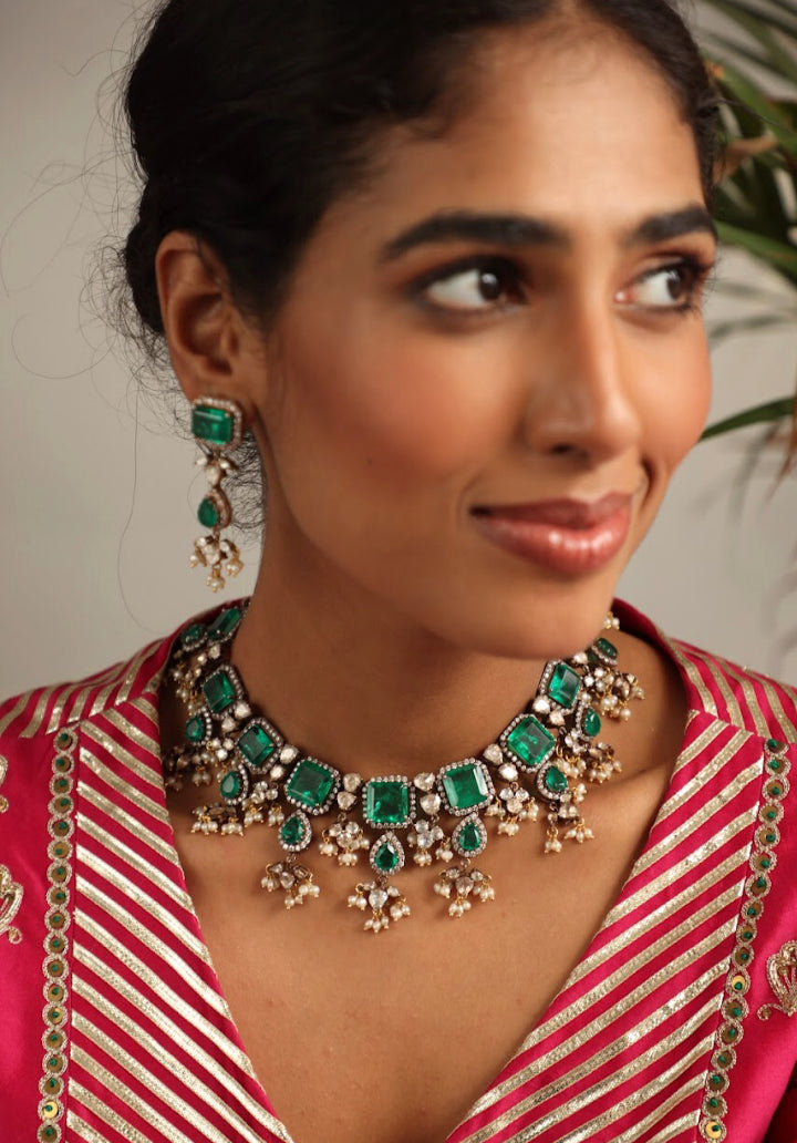 925 Silver Emerald Victorian Sasha Choker Necklace Set - Amrrutam 