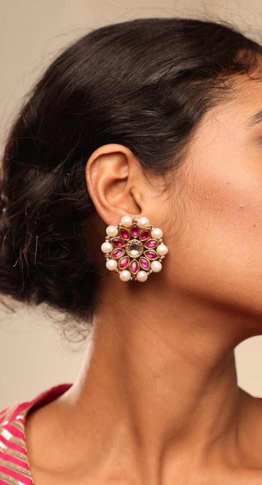 925 Silver Pink Floral Kudan Stud Earring - Amrrutam 