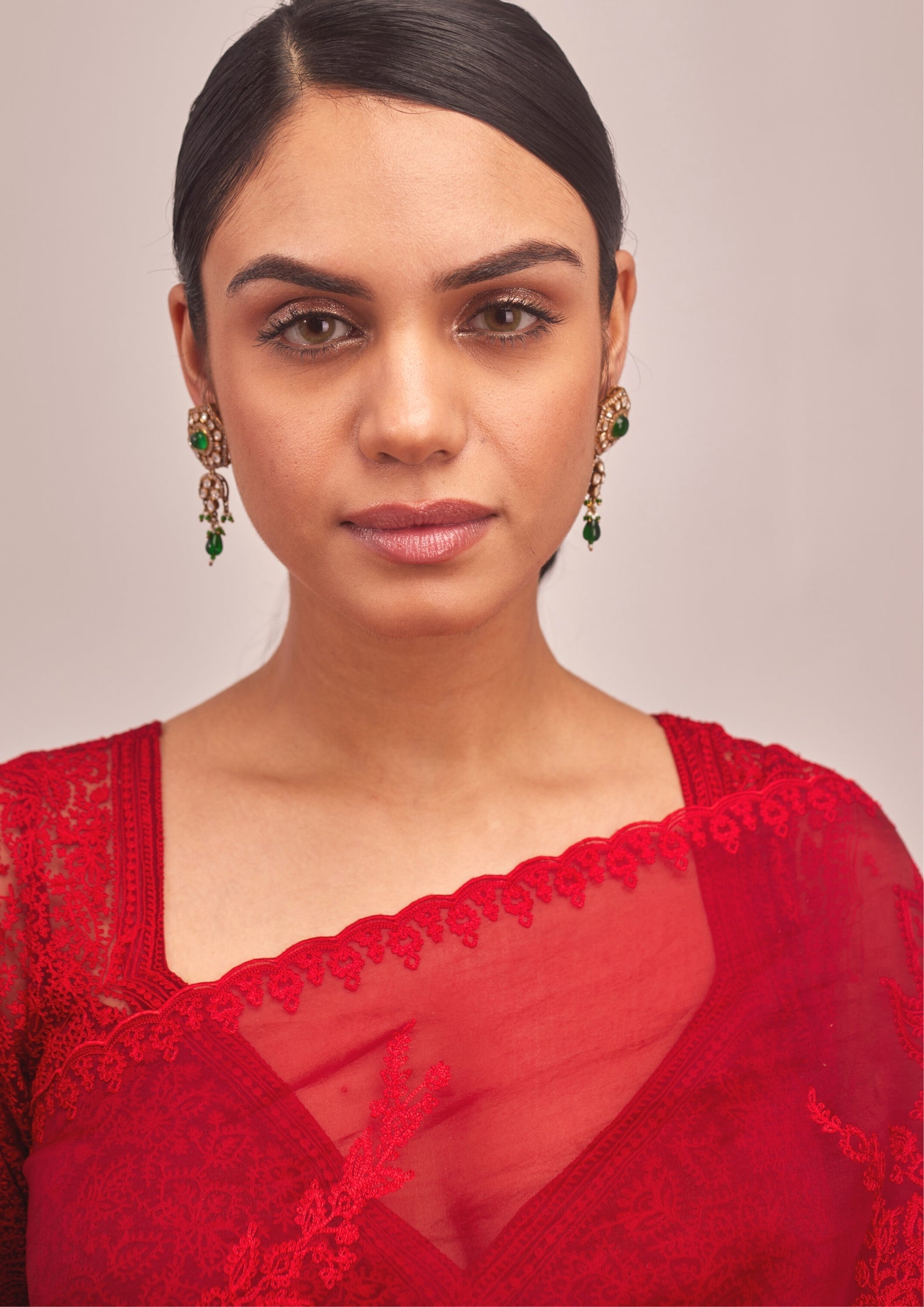 925 Silver Nivayah Emerald Drop Earring - Amrrutam