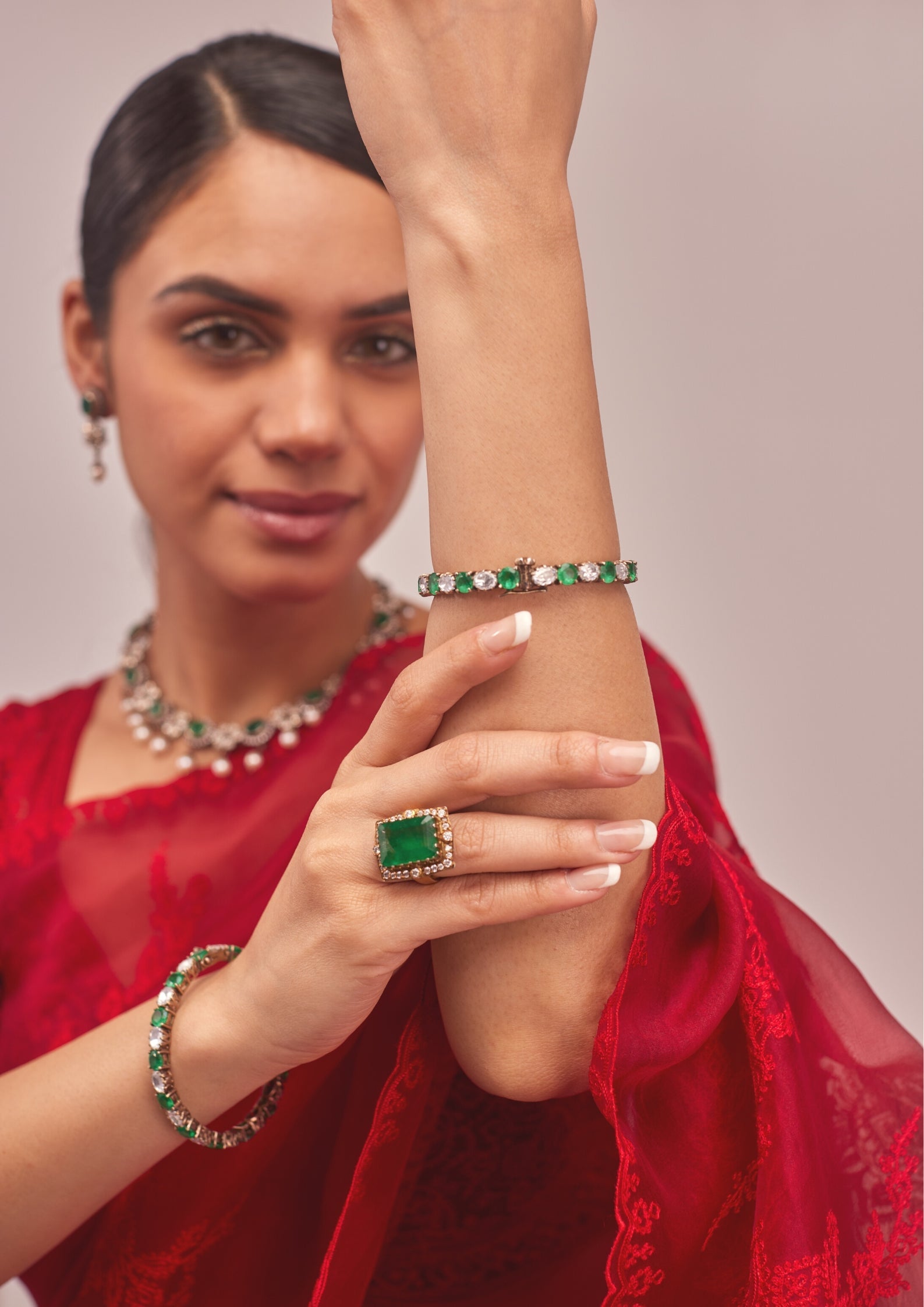 925 Silver Bagiya Emerald Antique Victorian Bangle Set - Amrrutam