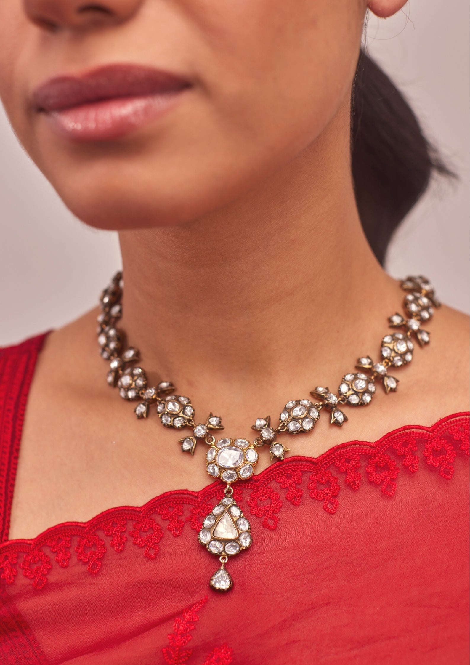 925 Silver Victorian Floral Choker Necklace - Amrrutam