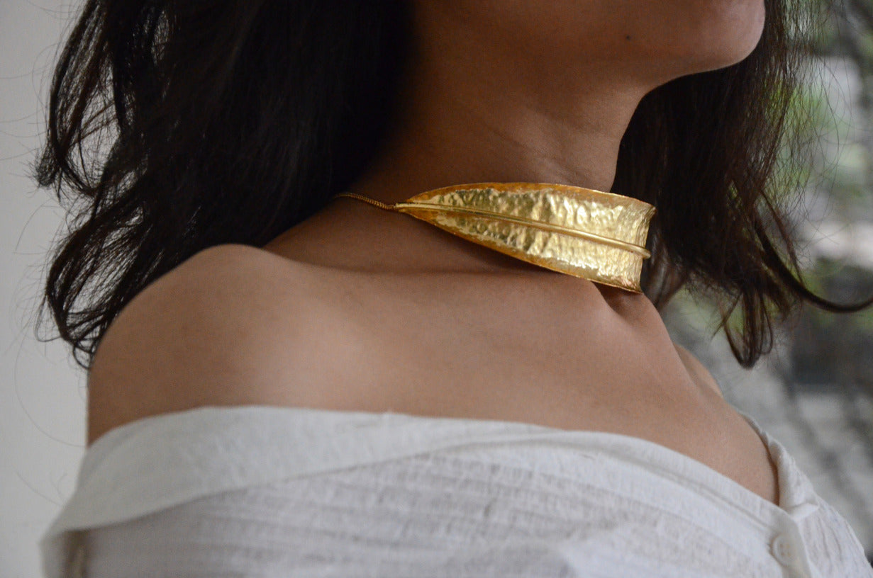 Gold Leaf Choker Necklace - Amrrutam