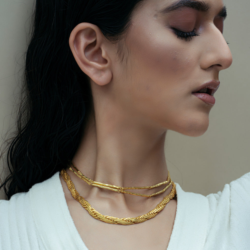 Gold Twisted Chain Necklace - Amrrutam
