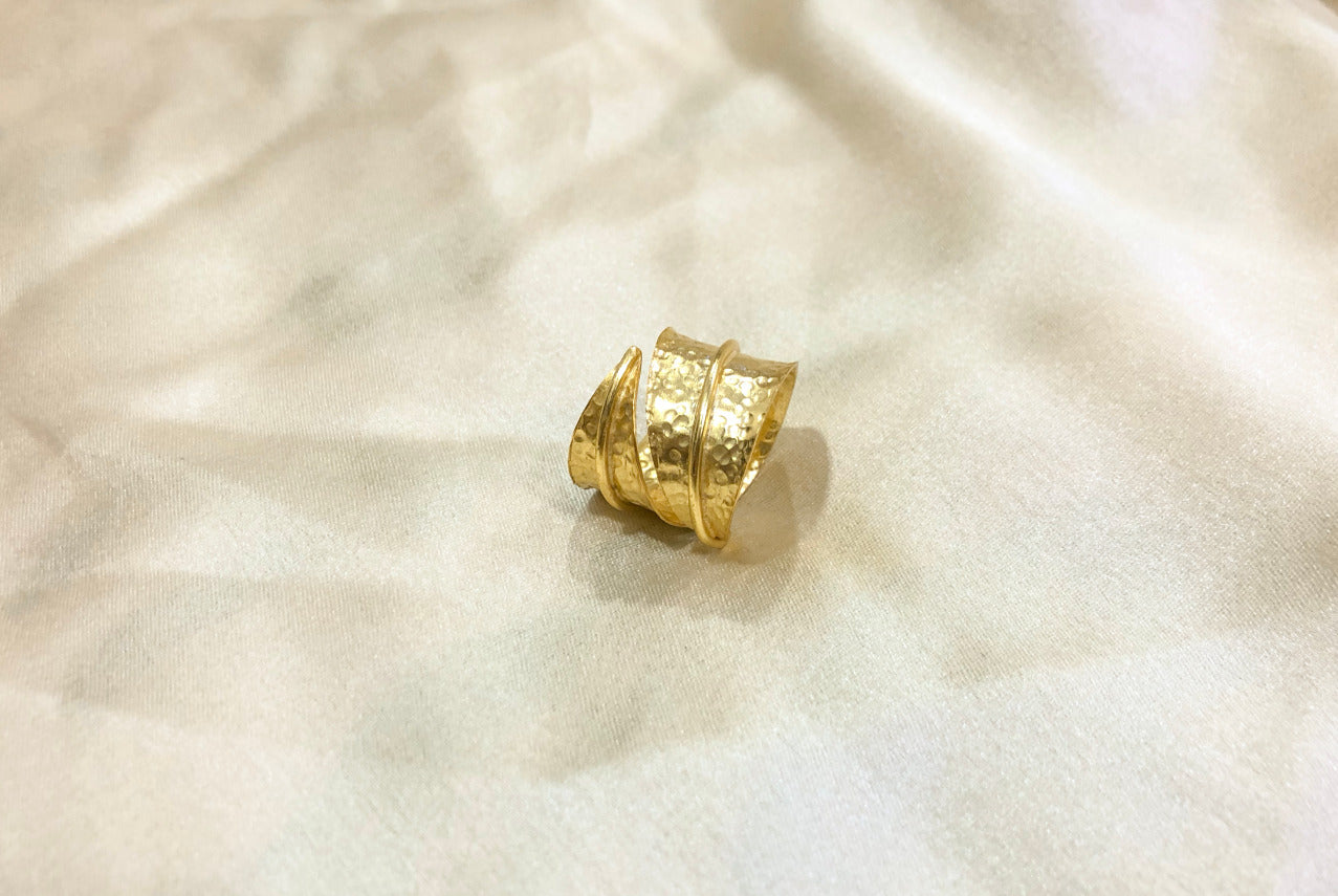 Noori Gold Ring - Amrrutam