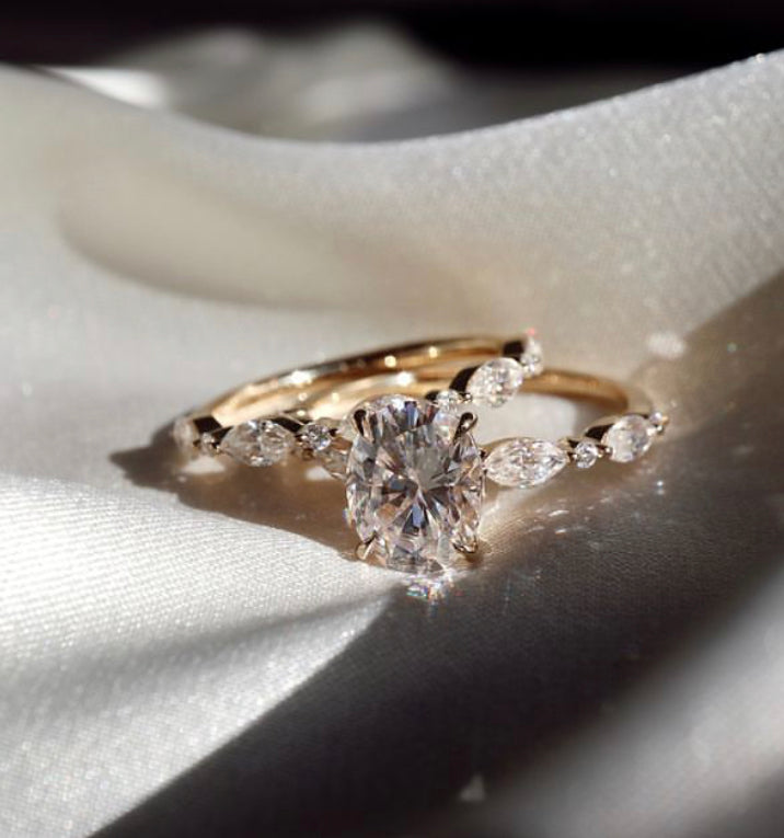 14K Gold Kattie CVD Diamond Ring - Amrrutam 