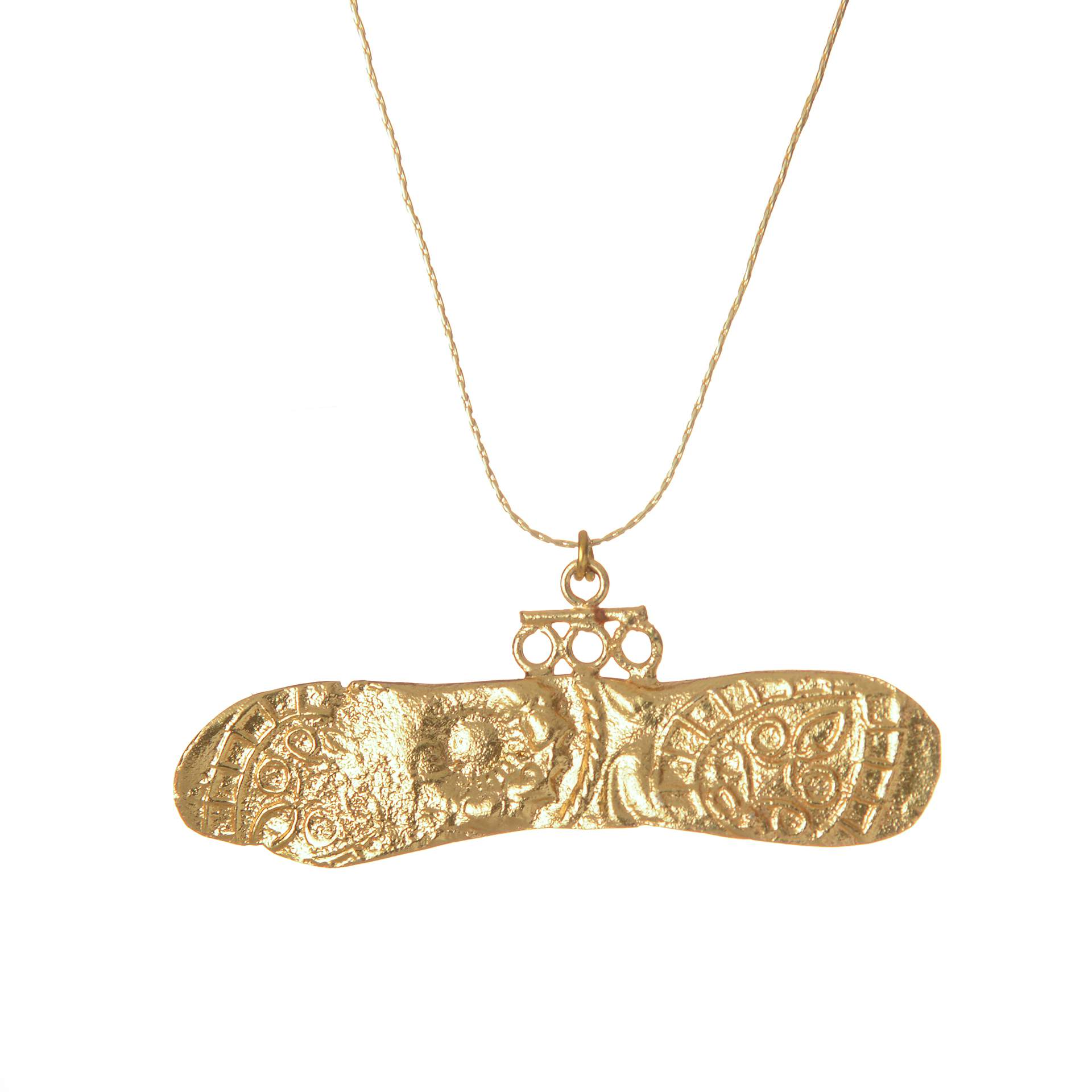 gold pendant necklace for women