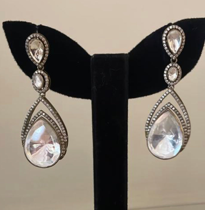 925 Silver Nura Victorian Drop Earring - Amrrutam 