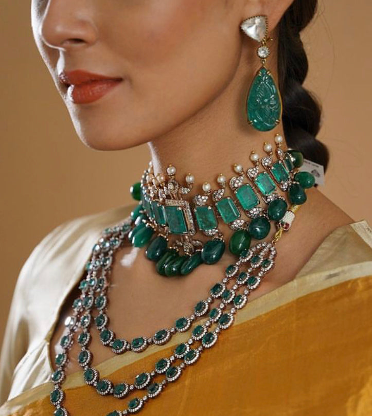 925 Silver Victorian Emerald Surya Chandra Choker Necklace - Amrrutam