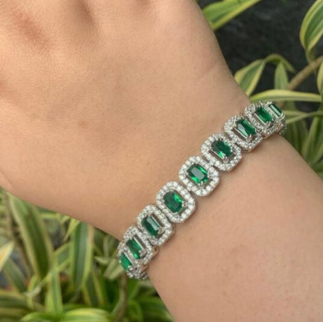 925 Silver Venessa Emerald Swarovski Bracelet - Amrrutam 