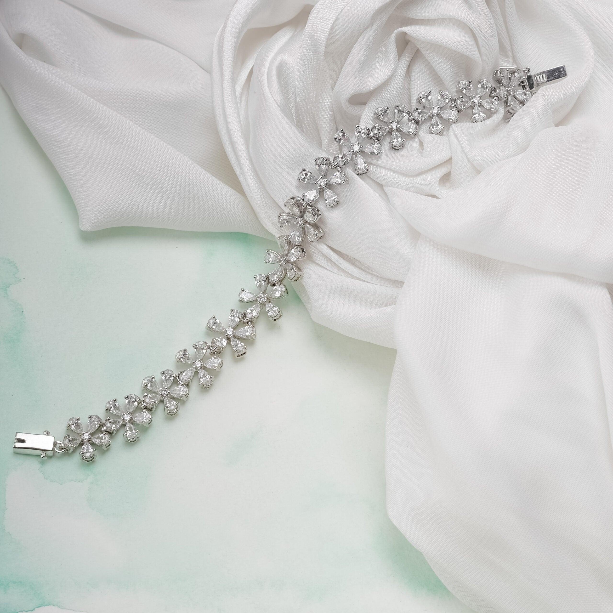 925 Silver Cathie Floral Swarovski Bracelet - Amrrutam 