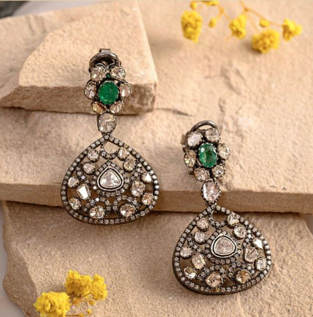 925 Silver Adella Emerald Flower Uncut Diamond Earrings - Amrrutam