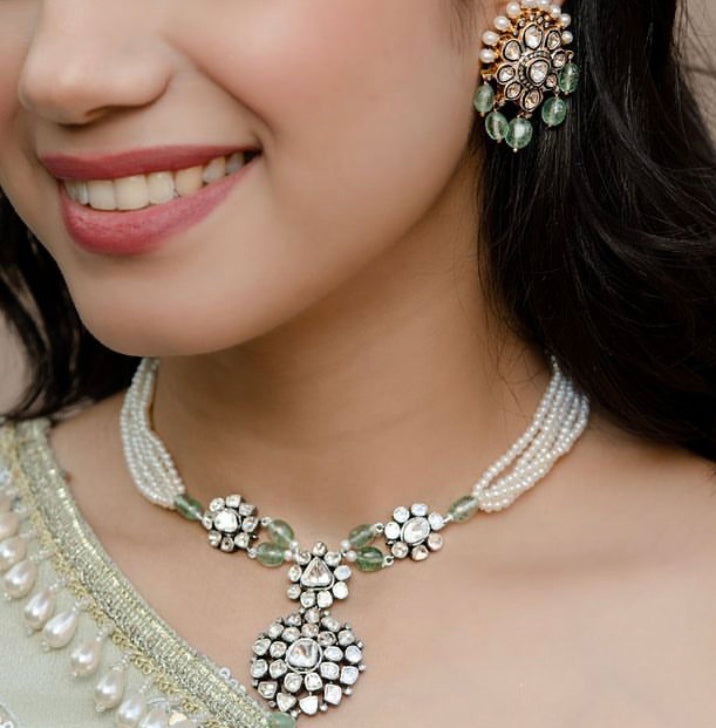 925 Silver Floral Flow Uncut Diamond Necklace - Amrrutam