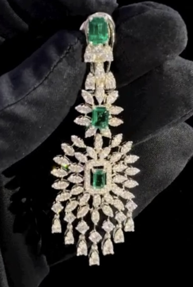 Amrrutam Jewellery 925 Sterling Silver Emerald Necklace Set