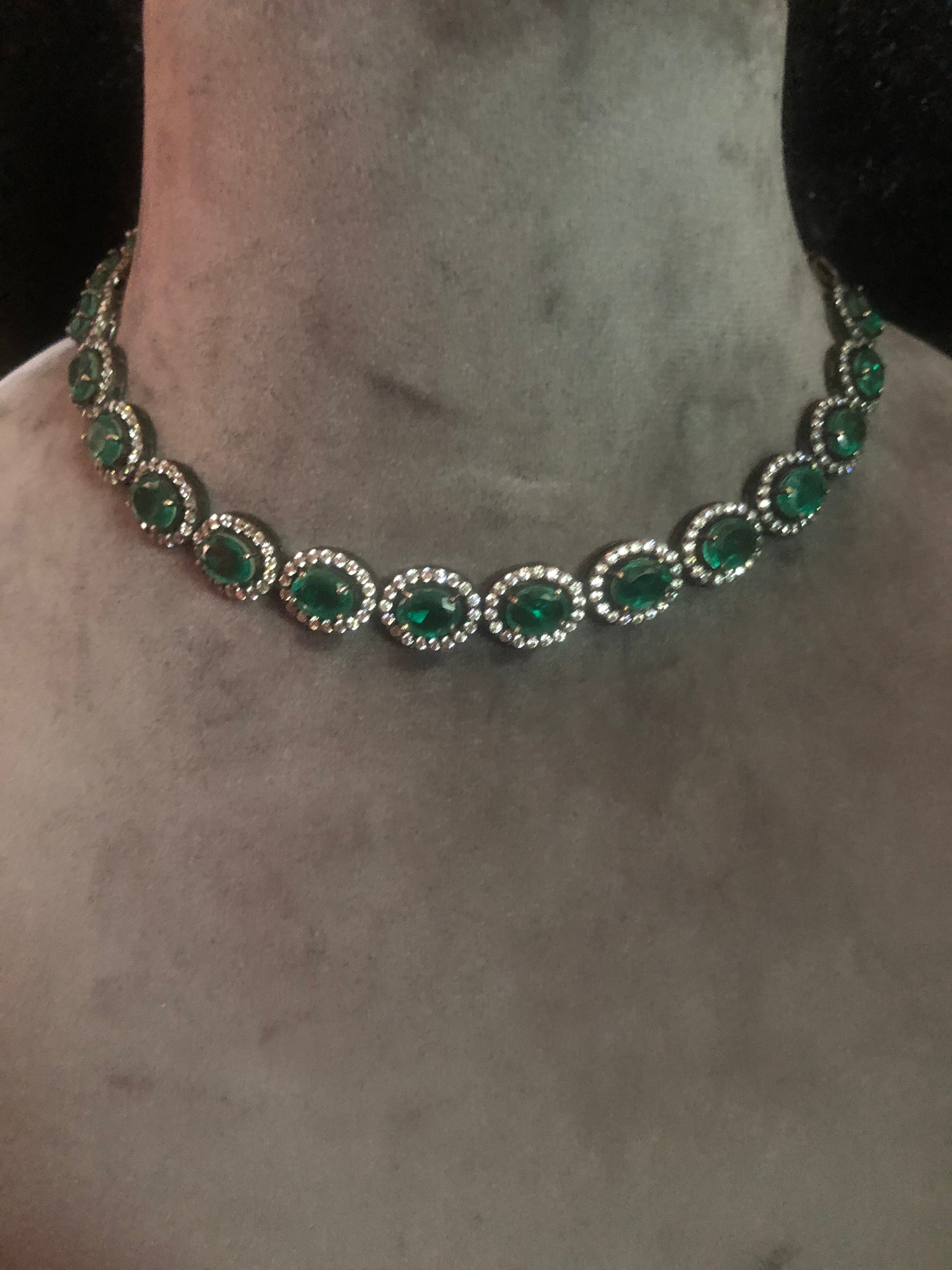 925 Silver Maahi Modern Emerald Necklace - Amrrutam Jewellery