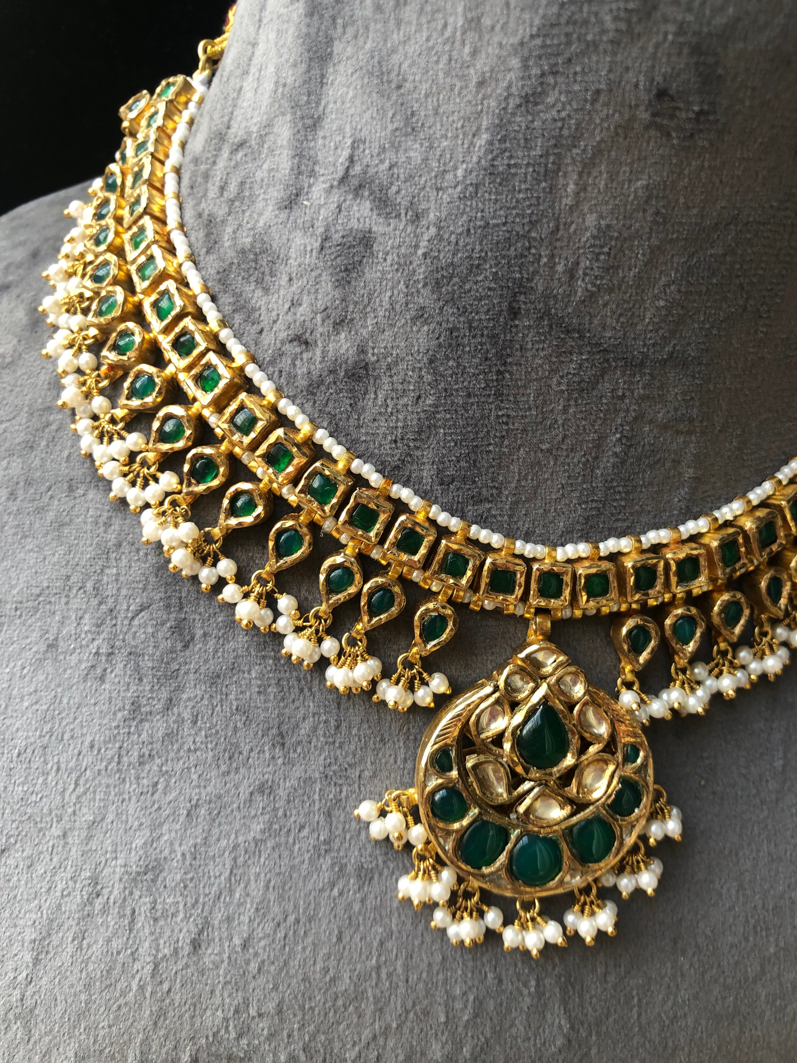 925 Silver Kavyani Polki Emerald Choker Necklace - Amrrutam Jewellery