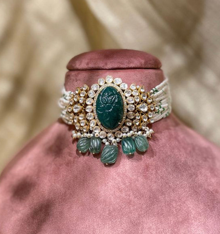 925 Silver Rangrez Emerald Choker Necklace - Amrrutam