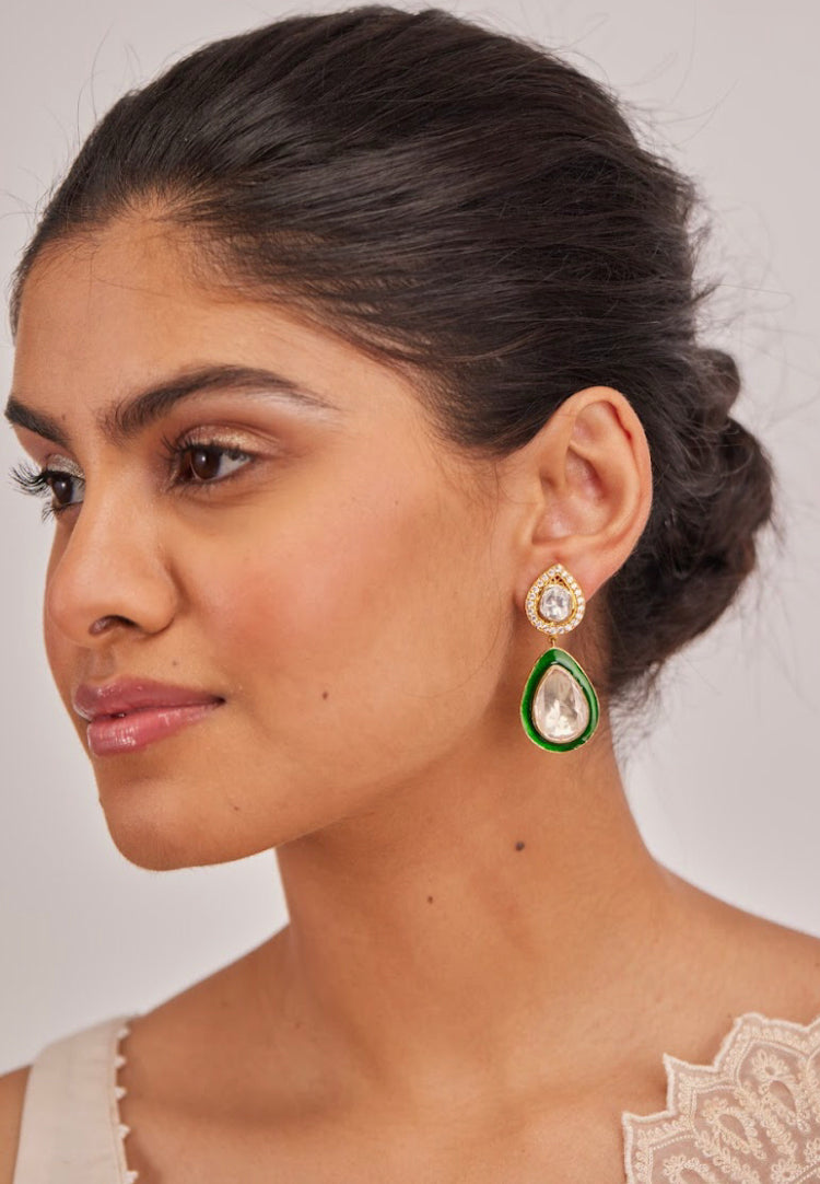 925 Silver Sumitra Emerald Drop Earring - Amrrutam 