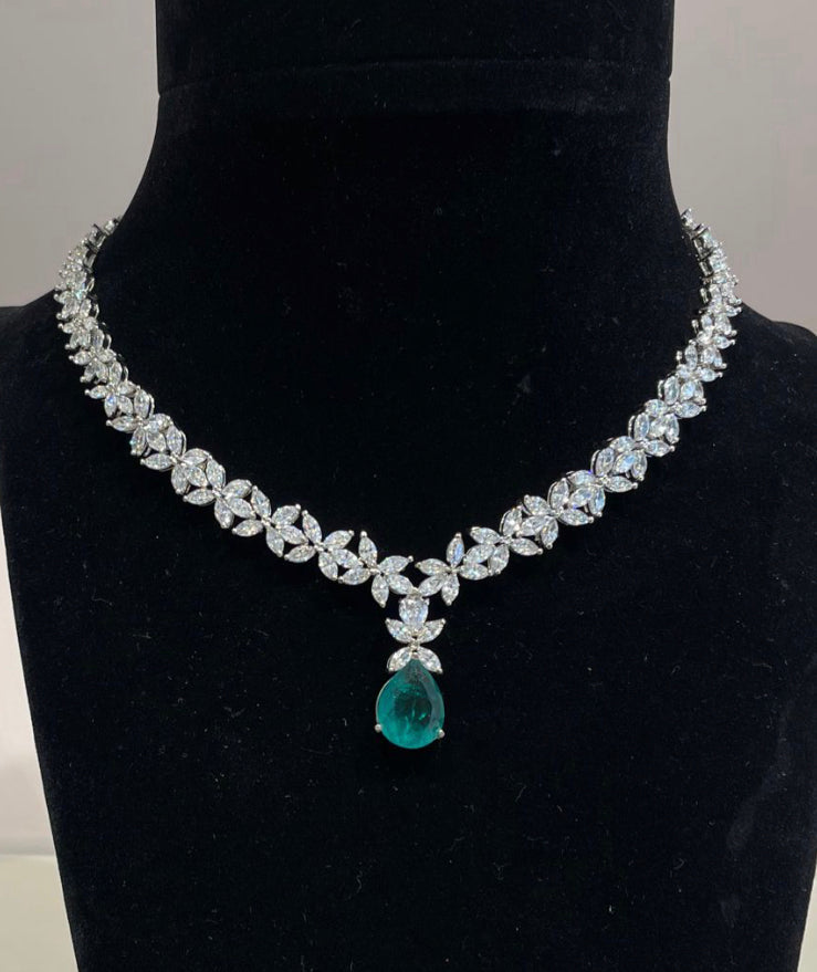 925 Silver Meraki Emerald CZ Necklace - Amrrutam 