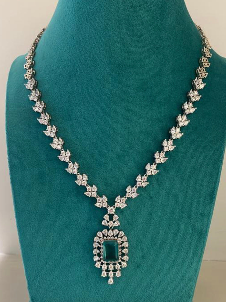 925 Silver Vani Emerald CZ Necklace - Amrrutam 