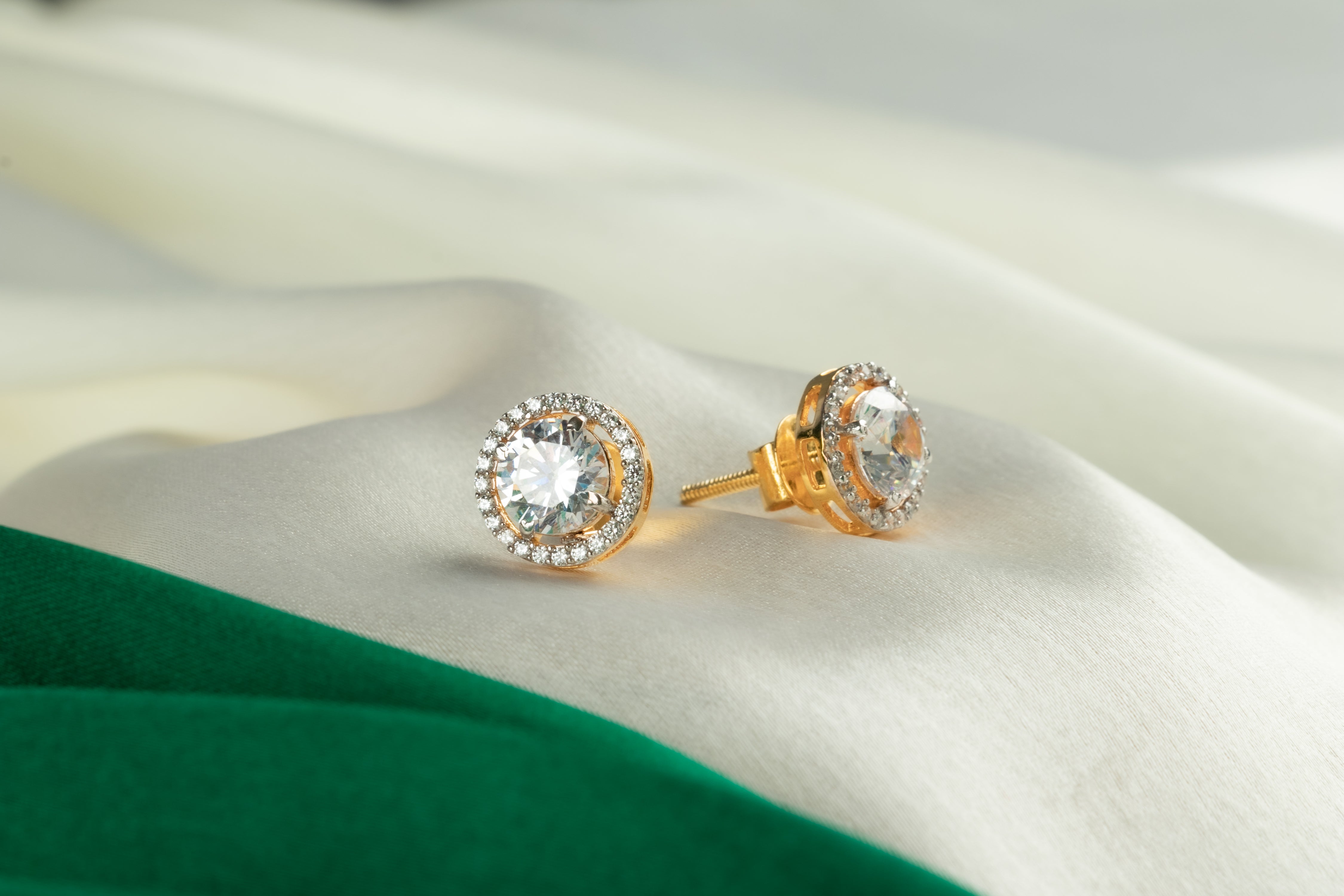 925 Silver Studs with cubic zirconia stone - Amrrutam