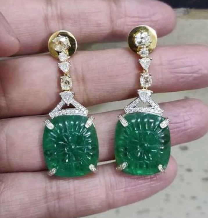 14K Gold Carved Emerald Diamond Drop Earrings - Amrrutam