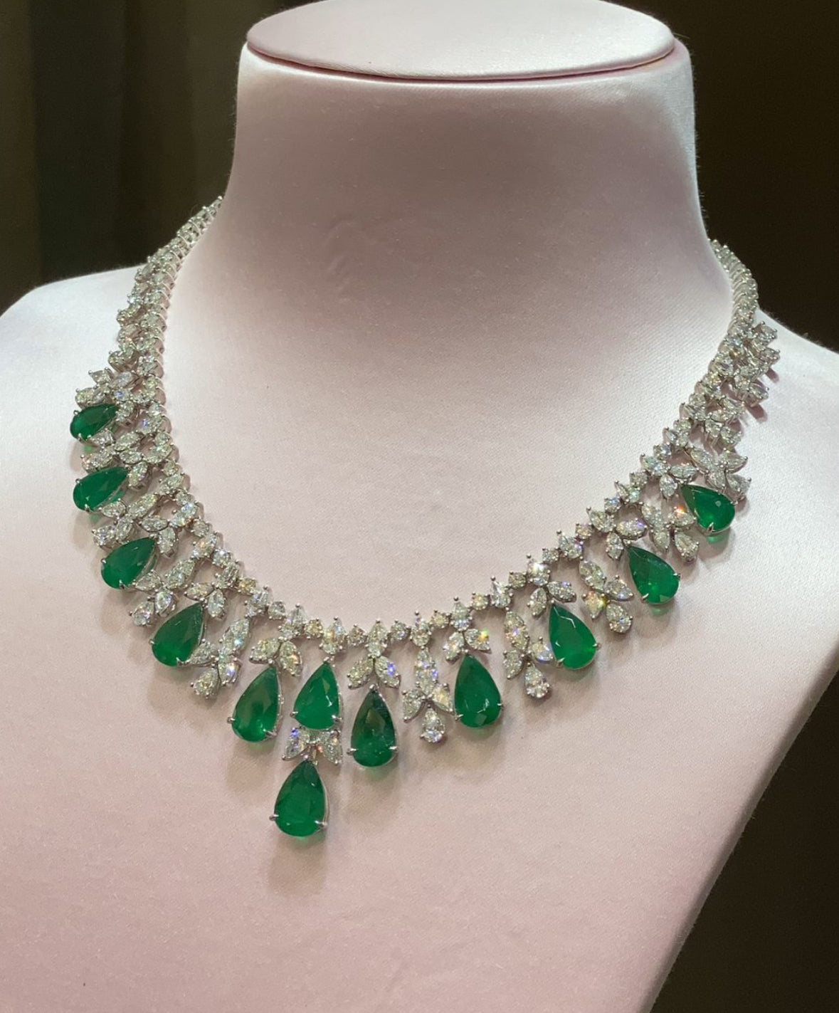 925 Silver Deora Emerald Swarovski Necklace - Amrrutam Jewellery
