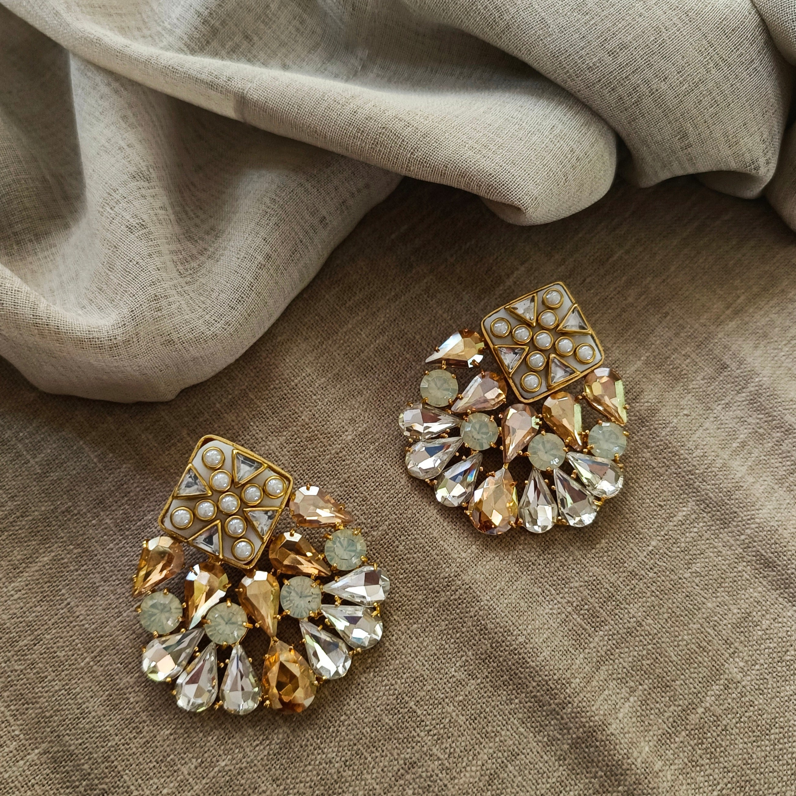 Swarovski Nivi Pearl Stud Earrings - Amrrutam