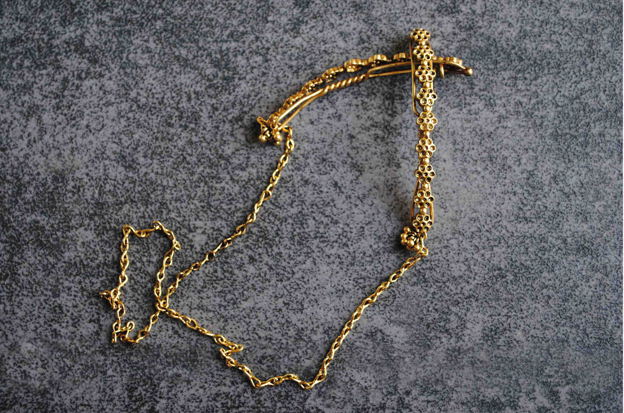 Phooldana Hairclip (Pair) - Amrrutam