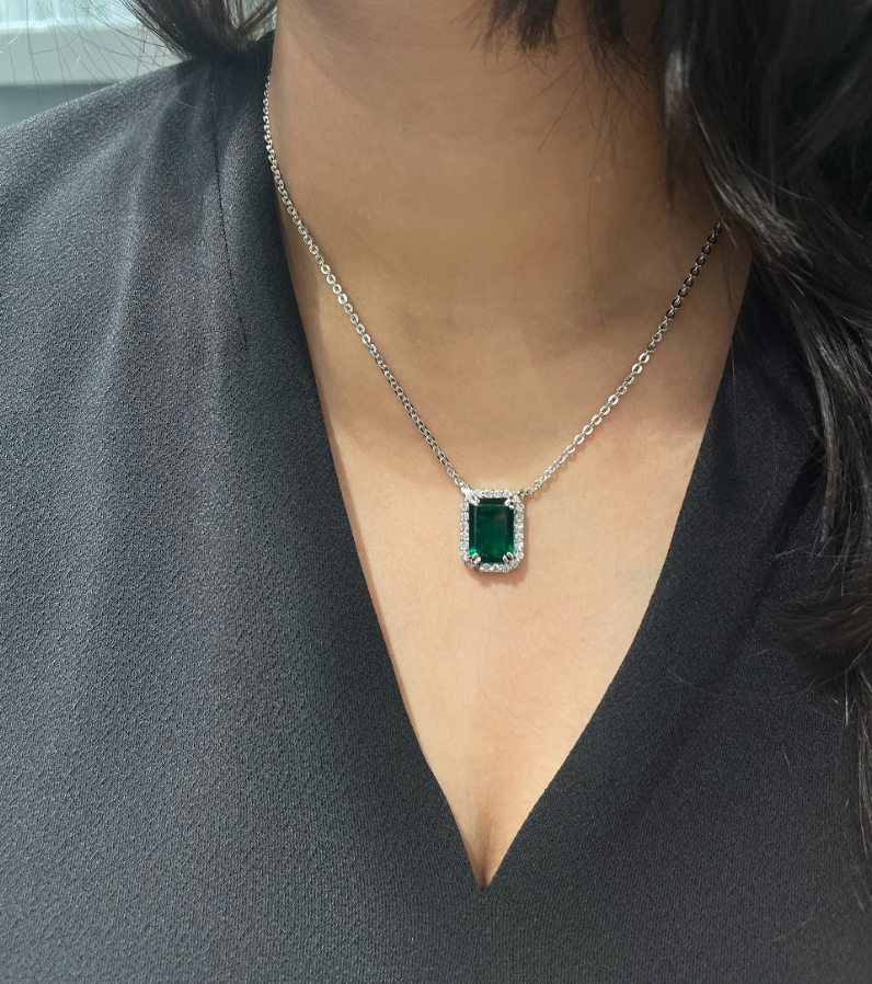 925 Silver Emerald Pendant - Amrrutam