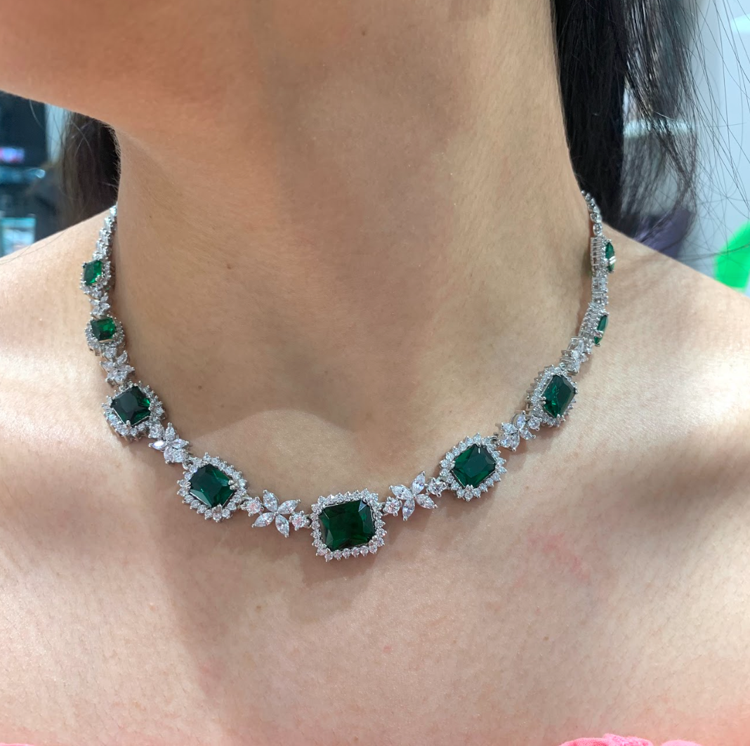 925 Silver Emerald Cocktail Necklace - Amrrutam