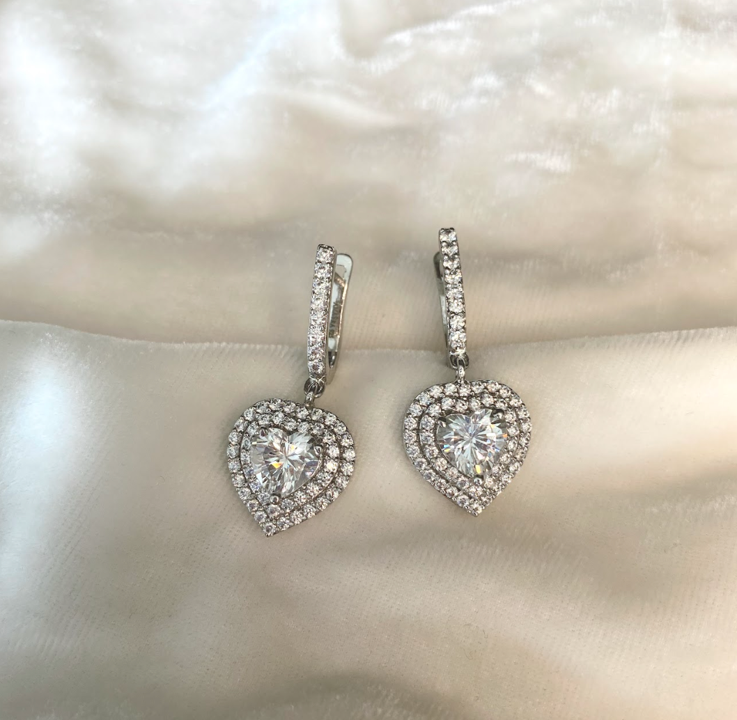 925 Silver Heart Drop Earrings - Amrrutam