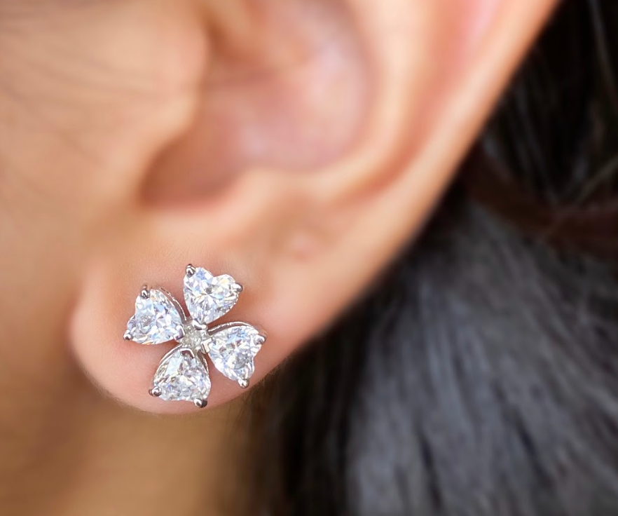 925 Silver Flower Stud Earrings - Amrrutam