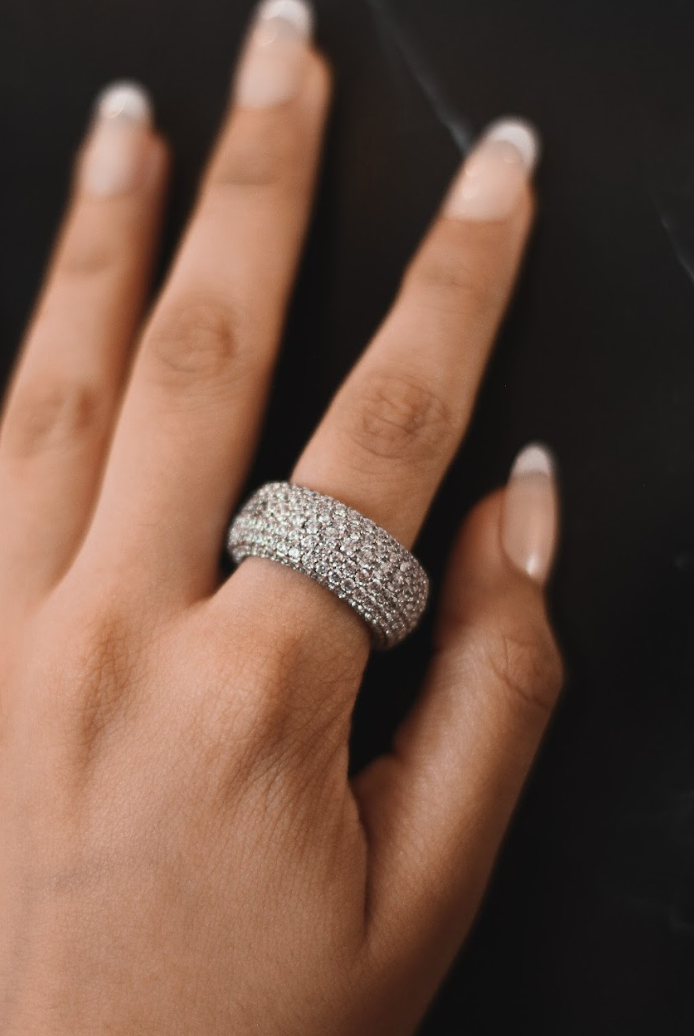 925 Silver Round Cocktail Ring - Amrrutam