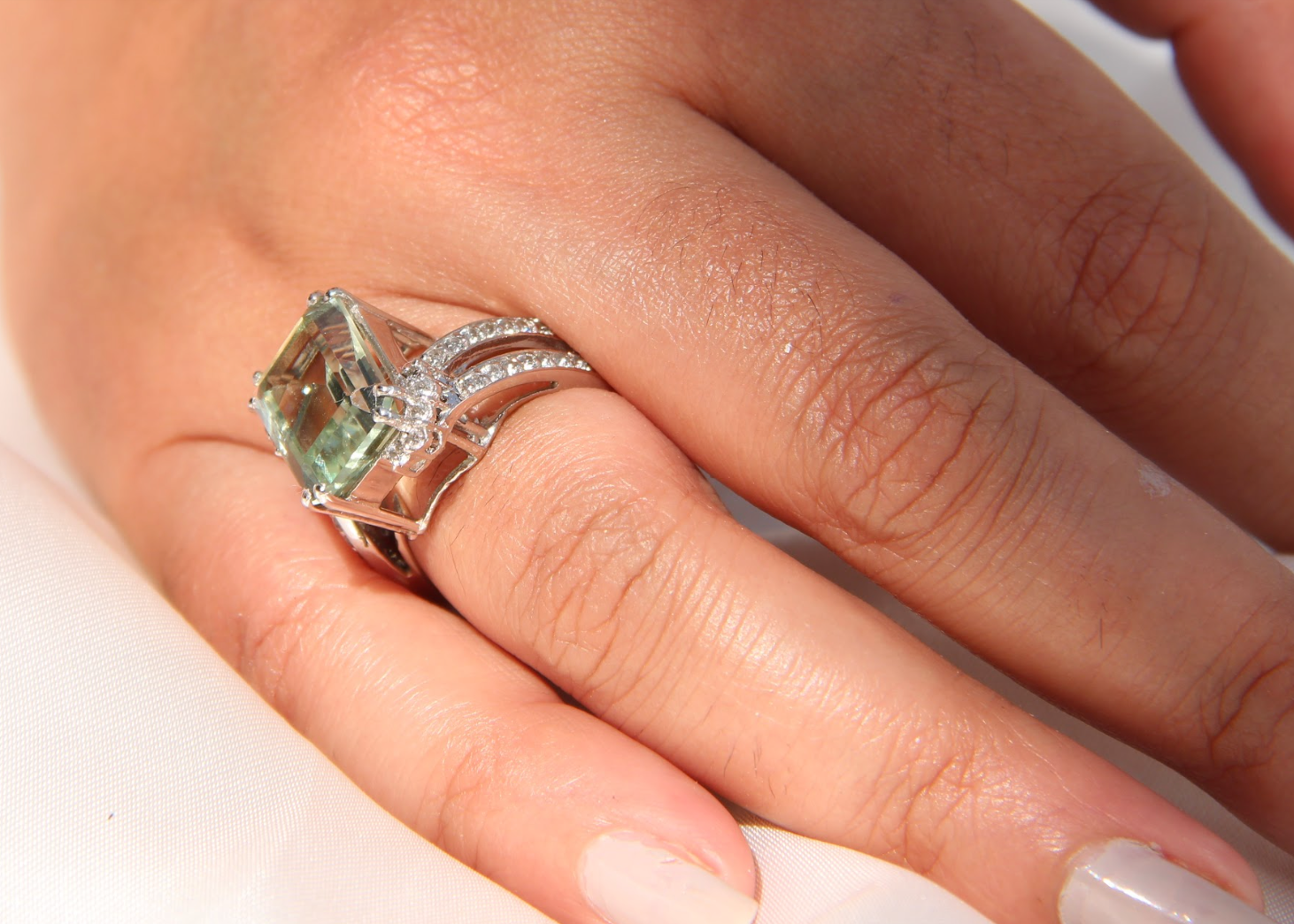 925 Silver Green Amethyst Cocktail Ring - Amrrutam