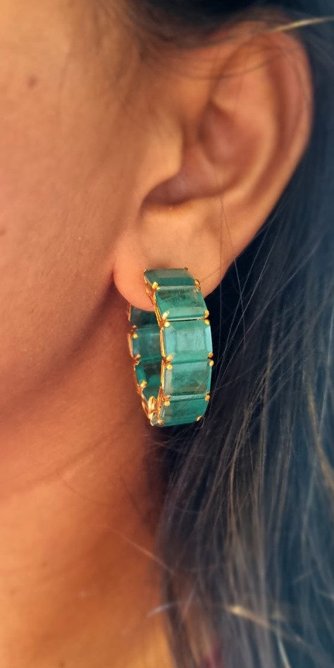 925 Silver Bailey Emerald Hoop Earring - Amrrutam