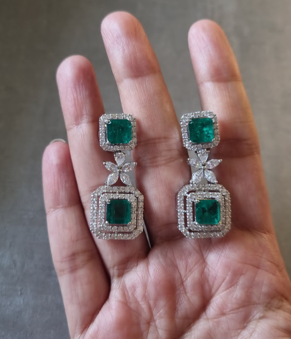 925 Silver Double Drop Emerald Earring - Amrrutam