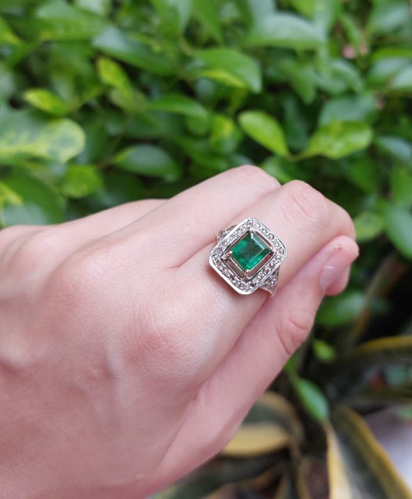 14K Gold Emerald Art Deco Ring - Amrrutam