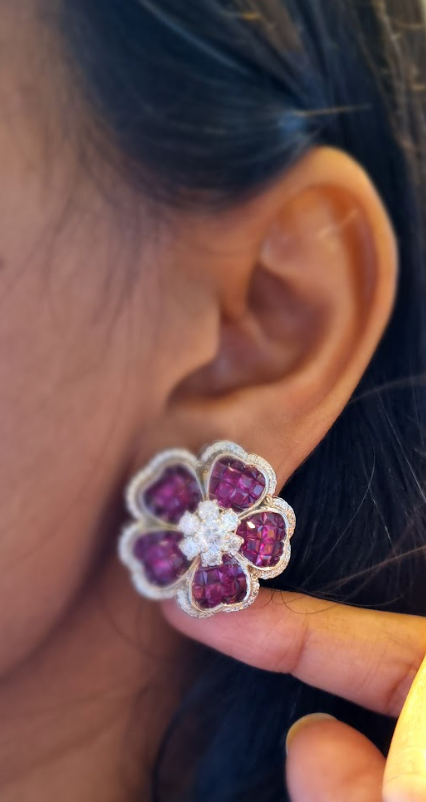 925 Silver Ruby Flower Stud Earring - Amrrutam