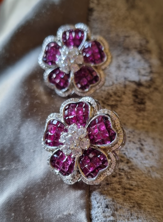 925 Silver Ruby Flower Stud Earring - Amrrutam
