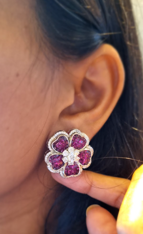 925 Silver Ruby Flower Stud Earring - Amrrutam